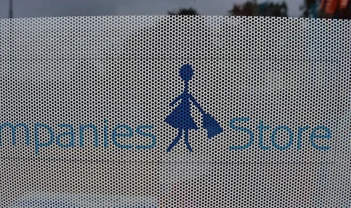 Overige Merken One Way Vision Folie 137cm (niet Naar Binnen Kijken, Wel Naar Buiten) 2 Overige Merken One Way Vision Folie 137cm (niet Naar Binnen Kijken, Wel Naar Buiten) - Afbeelding 2