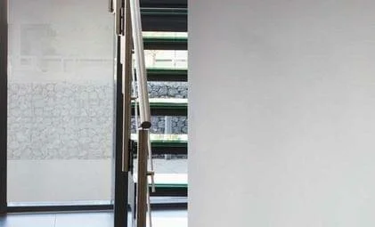 Patifix Zonwerend Raamfolie Statisch Lichtgrijs (90cm) 1 Patifix Zonwerend Raamfolie Statisch Lichtgrijs (90cm)